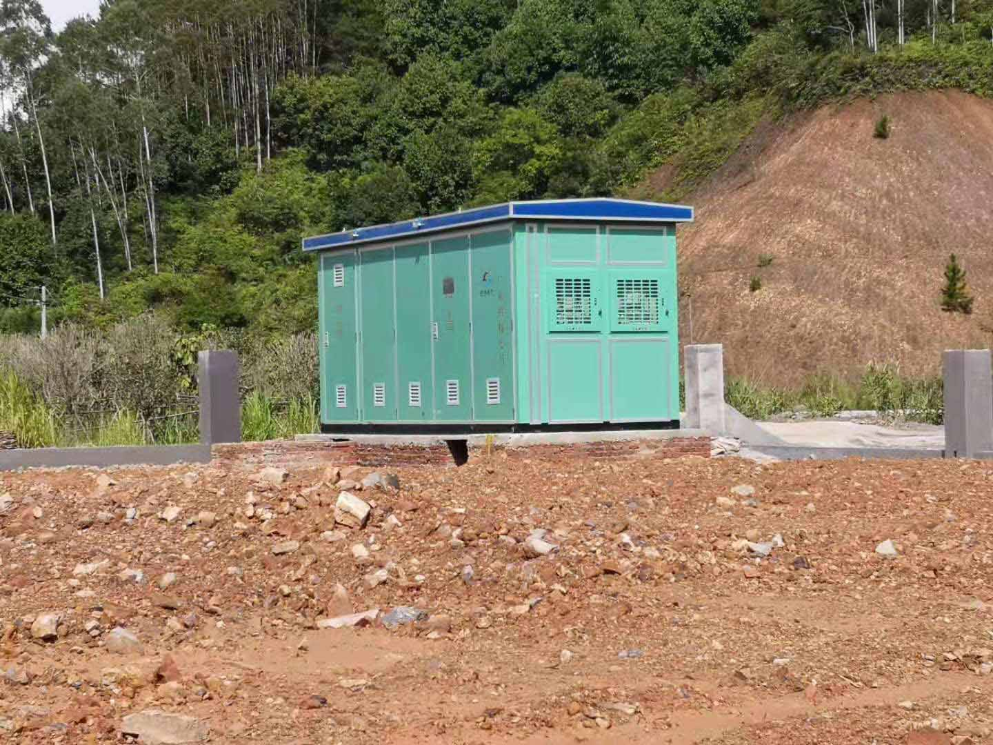 Installazione di trasformatori a scatola in stile europeo nella comunità di Guangxi (8)